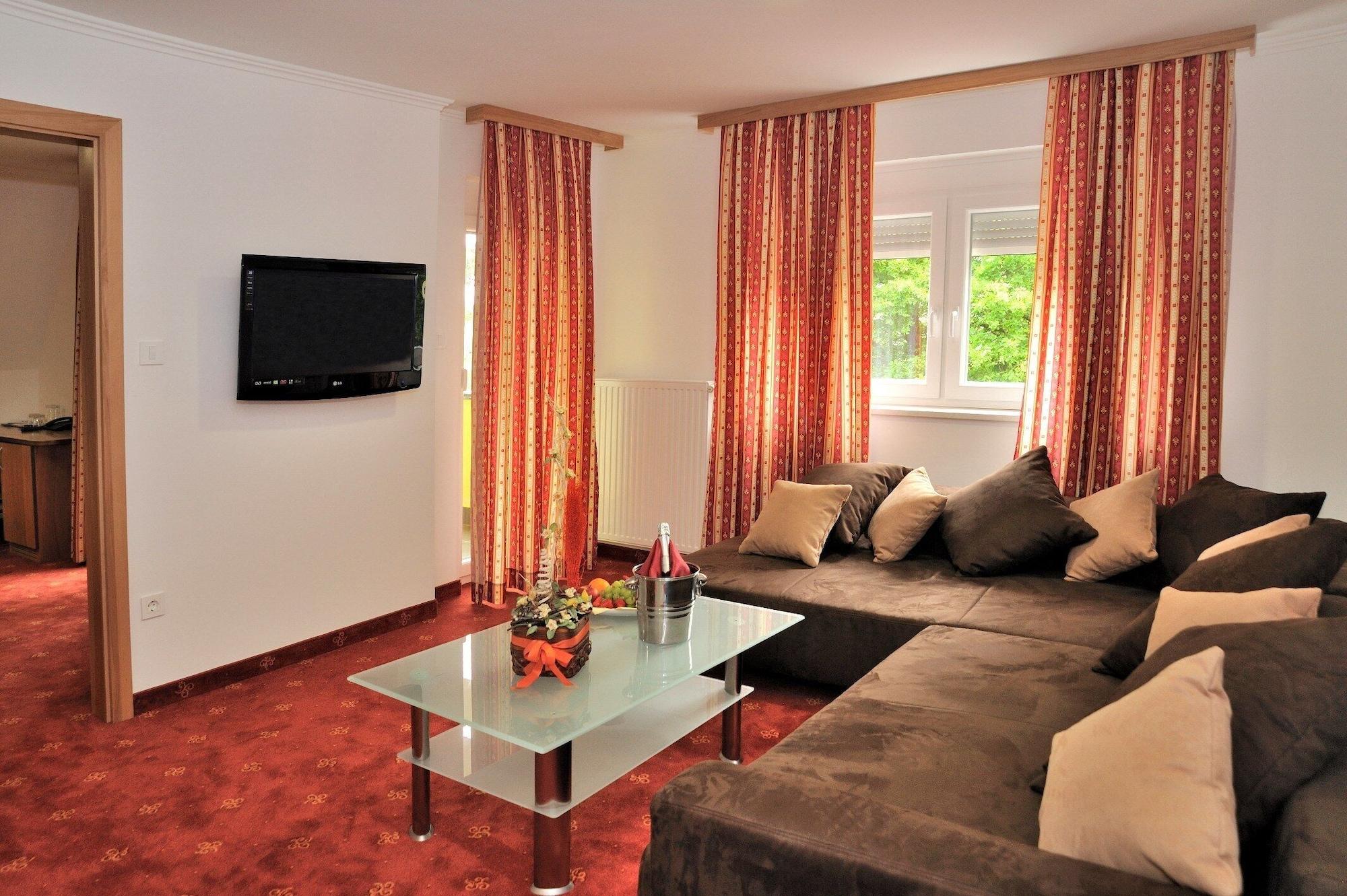 Hotel Medno Екстериор снимка