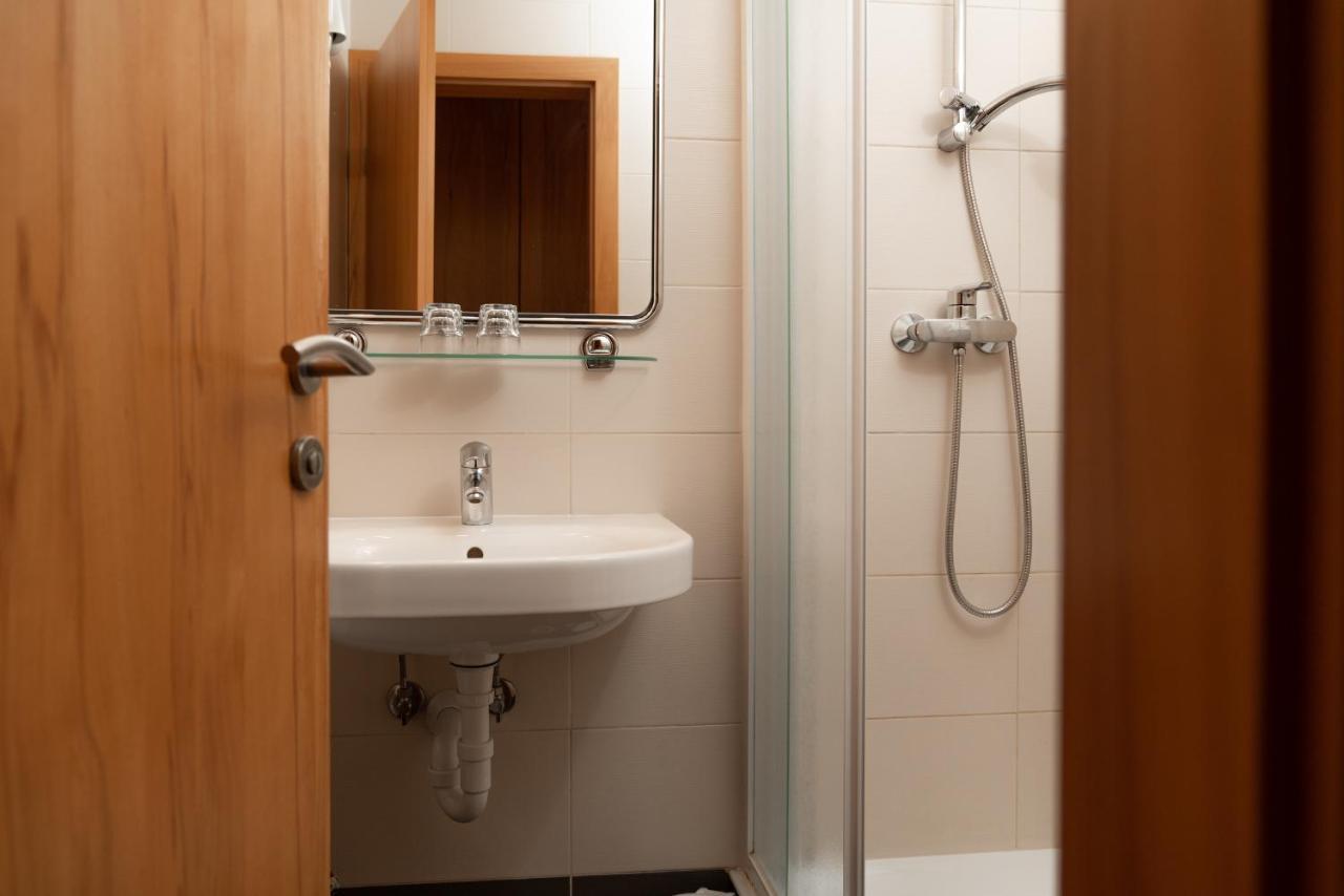 Hotel Medno Екстериор снимка